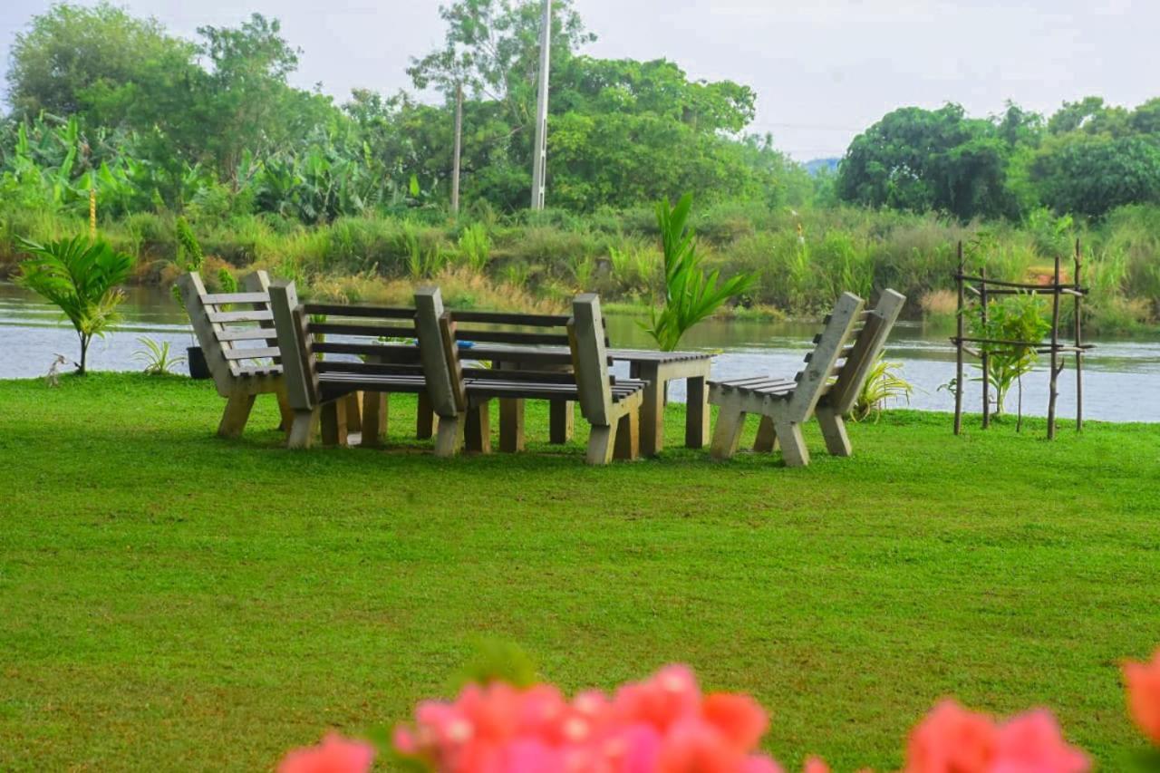 Canal Side Safari Resort Udawalawe Zewnętrze zdjęcie